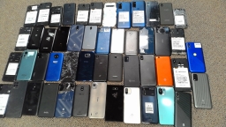 Lot of 50 Non-Working Mixed Brand Smartphones with Power Issues