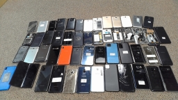 Lot of 52 Samsung Smartphones Untested Assumed Non-Working