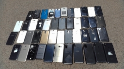 Lot of 46 Samsung Smartphones Untested Assumed Non-Working