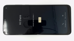 Motorola G Pure XT2163DL Cellphone (Blue 32GB 3GB) Tracfone CRACKED GLAS