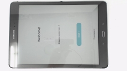 Samsung Galaxy Tab A 9.7" Tablet SM-T550 (Gray 16GB 2GB) WiFi SCRATCHED