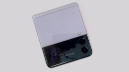 Samsung Galaxy Z Flip3 5G SM-F711U1 (Purple 128GB 8GB) Unlocked LOOSE REAR