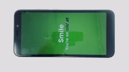 Cricket Debut Smart SL101AE Cellphone (Green 32GB 3GB) Cricket SingleSIM