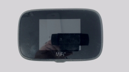 NovaTel Verizon Jetpack MiFi 7730L SCRATCHED/RESIDUE