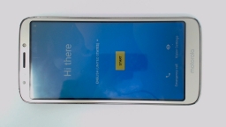 Motorola Moto E5 XT1920-18 Cellphone (Gold 16GB 1GB) Unknown Carrier