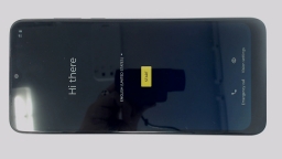 Motorola G Pure XT2163-4 Cellphone (Blue 32GB 3GB) Boost Mobile CRACKED