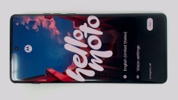 Motorola Edge 2024 XT2405-1 (Black 256GB 8GB) Spectrum BAD BOARD CRACKED